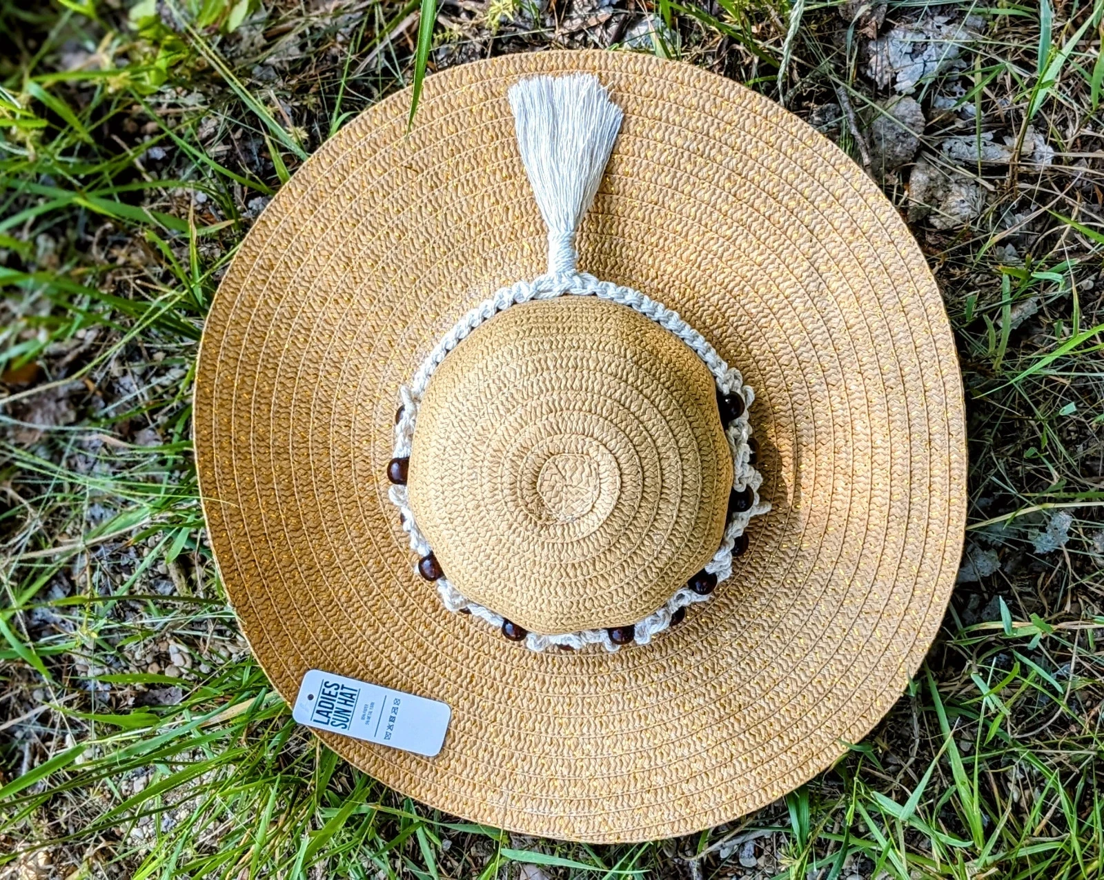 Sublime bohemian hat in wooden beads and macramé – photo 3